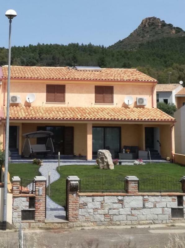 Villa Le Torri Porto Corallo Villaputzu Bagian luar foto